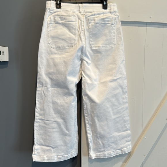 Democracy White Cropped Pants- Size 12 - Picture 3 of 3